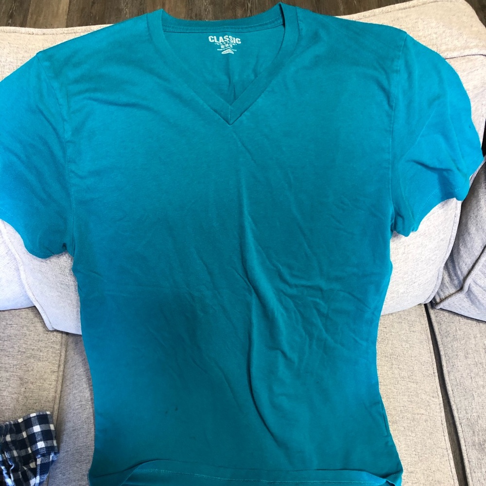 Men’s V-neck